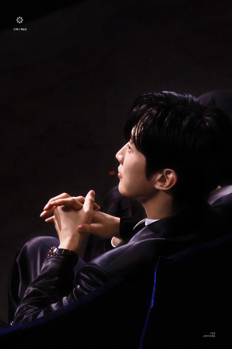 251231 KBS 연기대상

늘 응원해요❤️

#진영 #정진영 #Jinyoung #ジニョン #振永

<a href="/_jinyoung911118/">정진영</a>