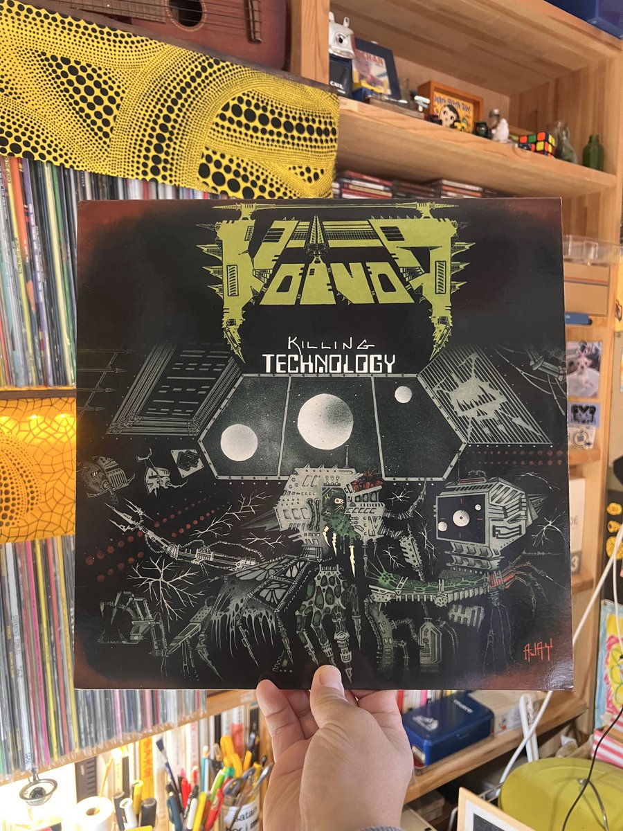 カナダのテクニカルスラッシュメタル、VOIVODの3作目（86