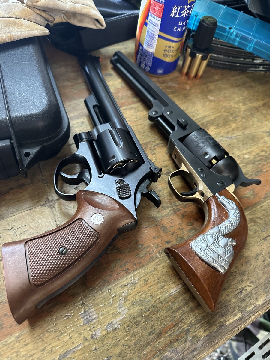 taggart_jack's tweet image. 新春初撃ちにDRAGOONに来た😆

明日もサバゲ行く予定なので今日はホルスター位でウエスタン風装備で。

M29を全然使ってないからメインで使ってパッキン交換してからは全然使える‼︎

後喪女さんに触発されて18禁戦用にM16も持って来た。

#鹿児島サバゲー
#DRAGOON