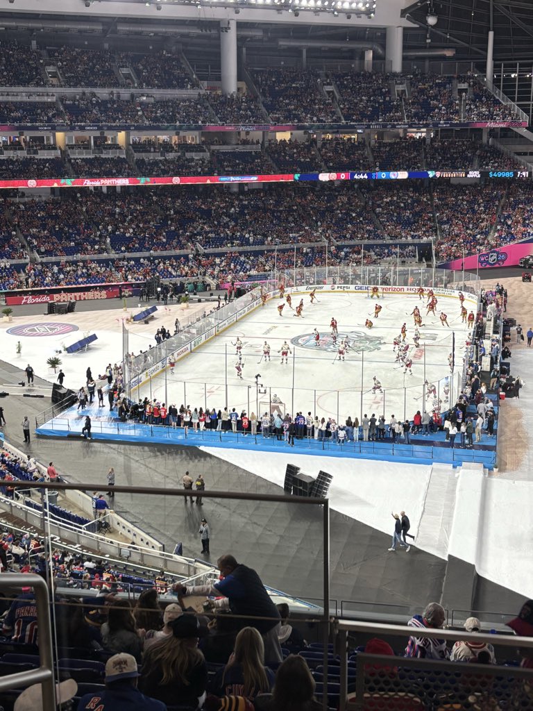 The roof is open in Miami