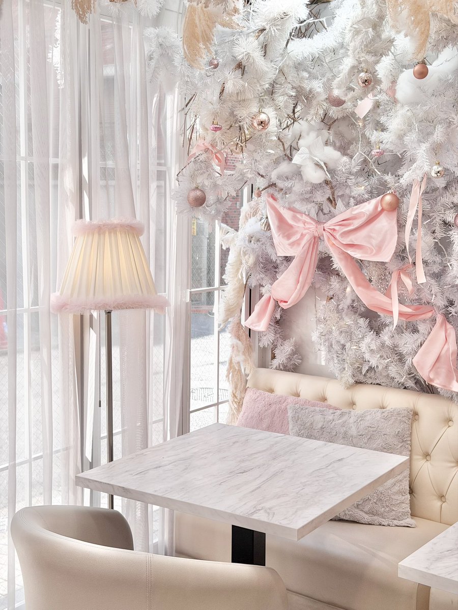 🎀💭🫧 🎀💭🫧 🎀💭🫧 🎀💭🫧🎀 🎀💭夢の中の様なリボンカフェ