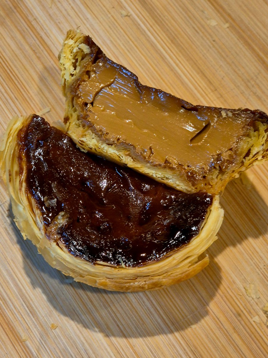 plumpy_brunch's tweet image. 조금 황토같지만 카라멜입니다
은은한카라멜맛타르트 2500원
얼그레이타르트도 나왔습니다