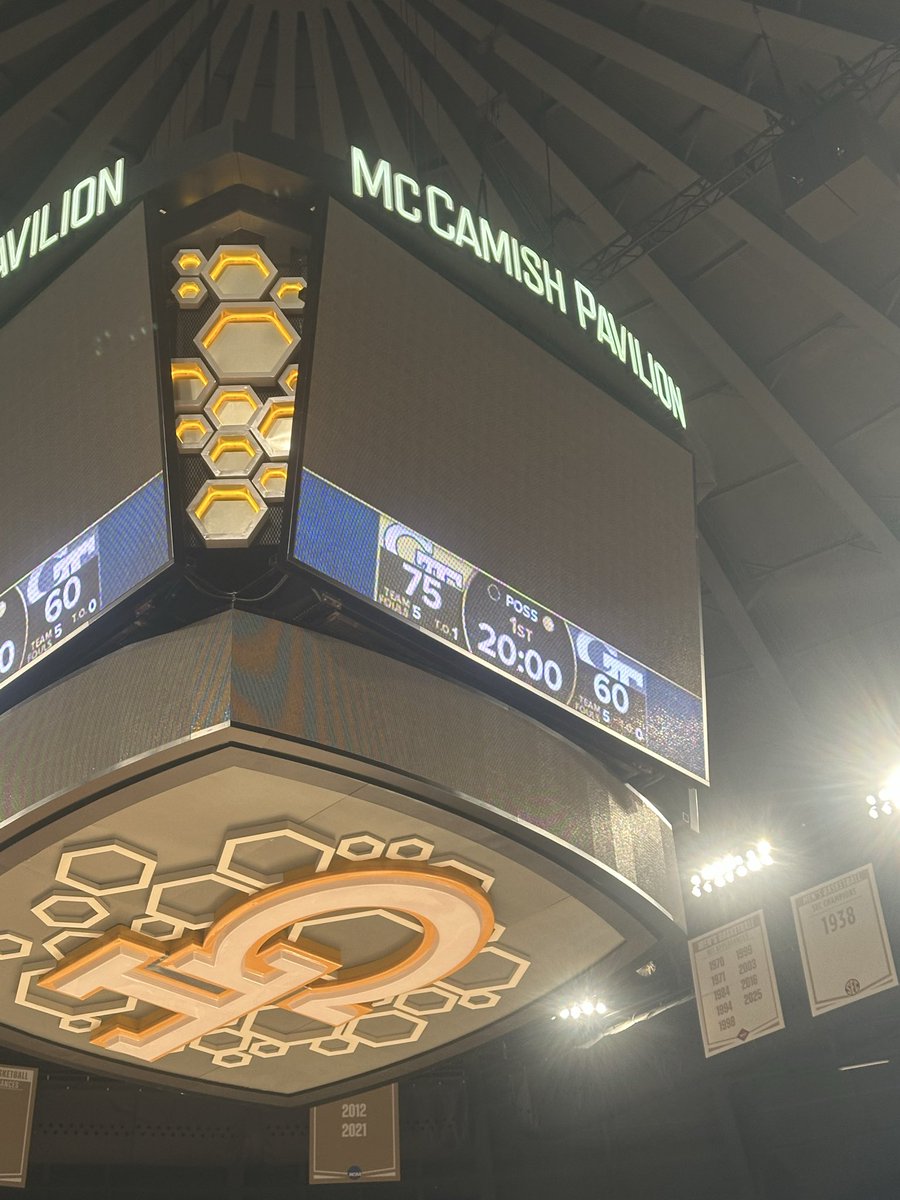 BC Men’s Basketball Managers tweet media