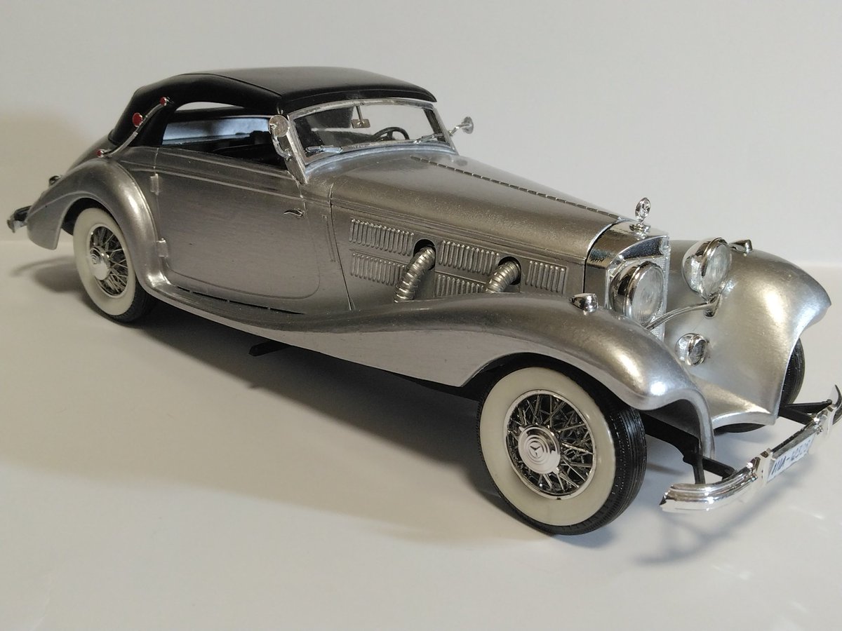 モノグラム/バンダイ1/24「メルセデスベンツ540-K」完成 年跨ぎで製作