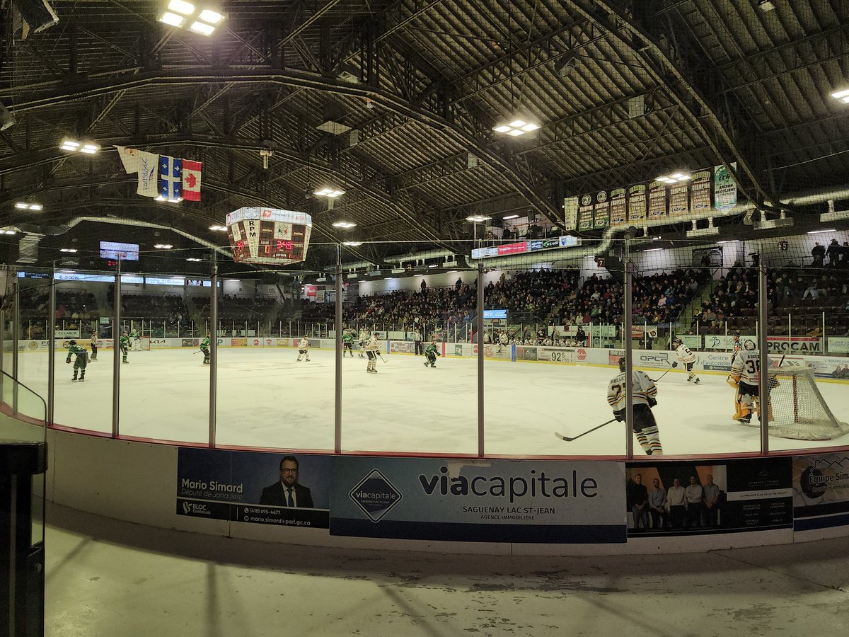 ChickenPoutine's tweet image. Good evening from Jonquiere, where the Marquis are taking on the COOL-FM Saint-Georges in LNAH action