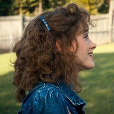 fawnofcain's tweet photo. I love nancy’s curly hair 😭😭😭 like Omg 😭😭😭 this perfect princess 😭😭😭😭😭😭😭 https://t.co/KhDuPft47L
