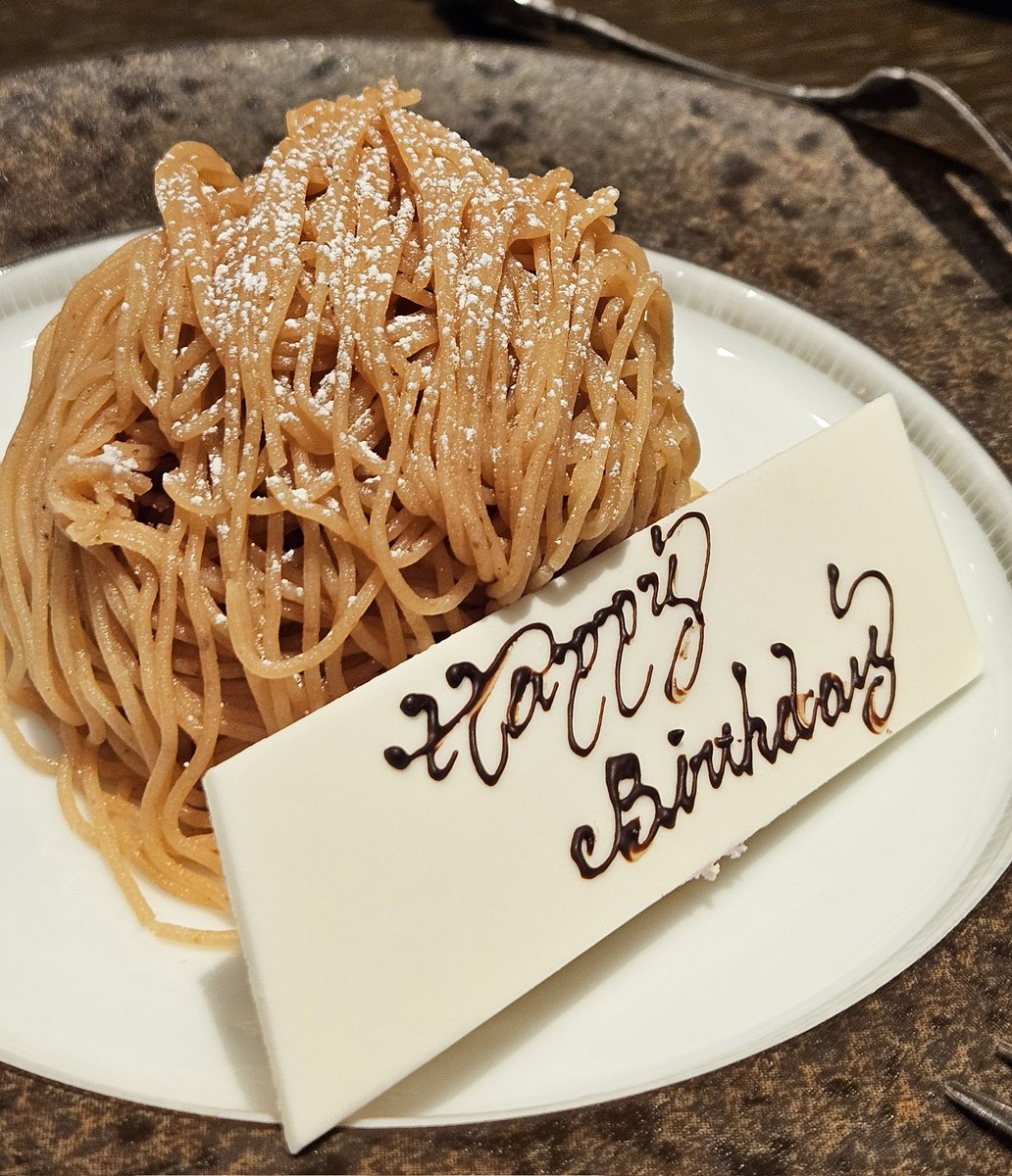 FSWLINA's tweet image. 강아지와 함께하면 시간이 빠르게 흐른다.
12일간의 연말연시 연휴가 이렇게 끝이 났다.
다음은 언제가 될지 아직 장담할 수 없지만…
적어도 3월 말에는 꼭 보고 싶다.

P.S. 강아지를 향한 집착이 날로 커져 큰일이다.