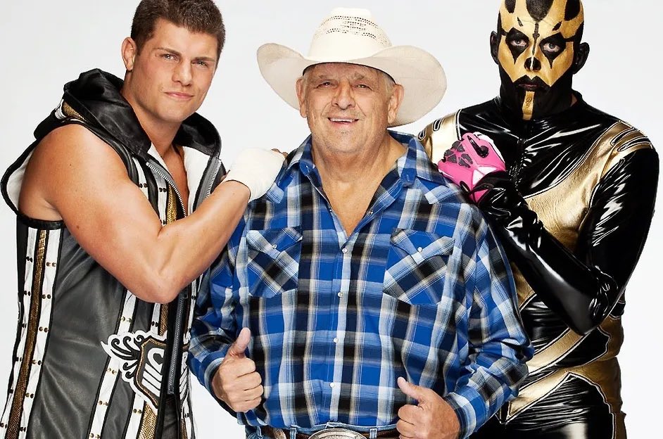 #SmackDown https://t.co/xAzBUHCpOM