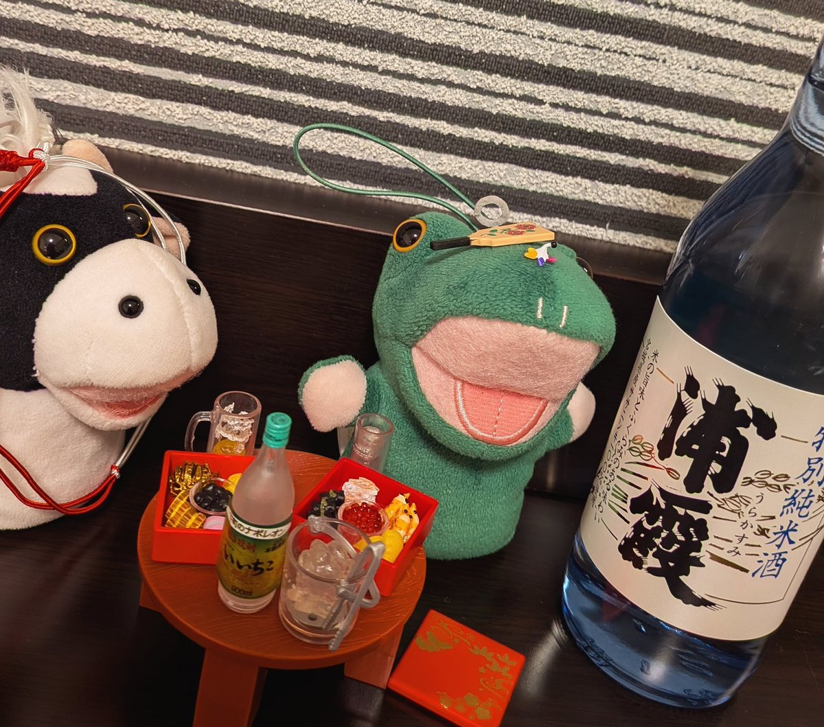 MOW_orange's tweet photo. ビジホにてパペ配信のアーカイブ（ポケモン）を堪能するも、減るのは酒ばかりでアーカイブが一向に減らないのなんでだろう？？
#ビジホ飲み #アパホテル https://t.co/rYBWZzMGnQ
