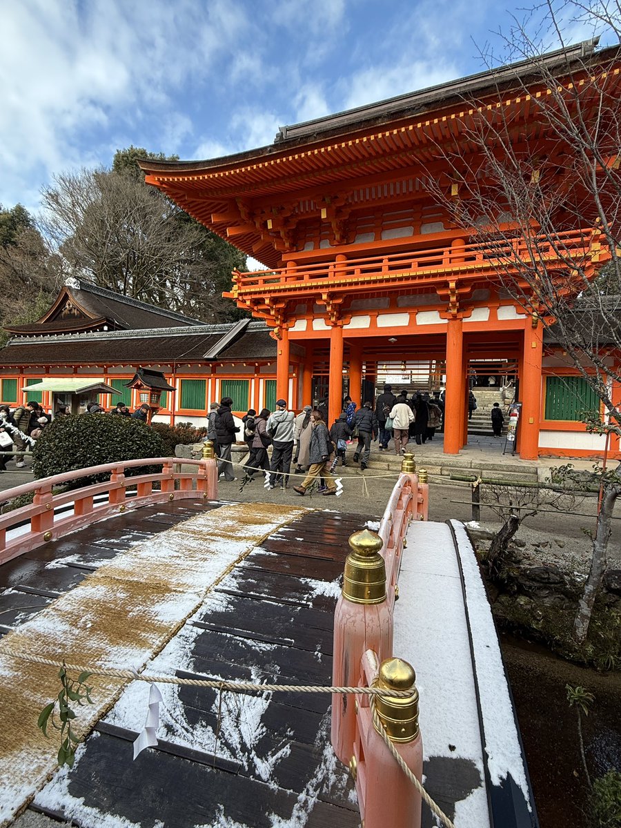 travelkyoto6's tweet image. 上賀茂神社、バス激混み報道見て覚悟して来たのですが、拍子抜けするほどスムーズにご参拝できました🙏