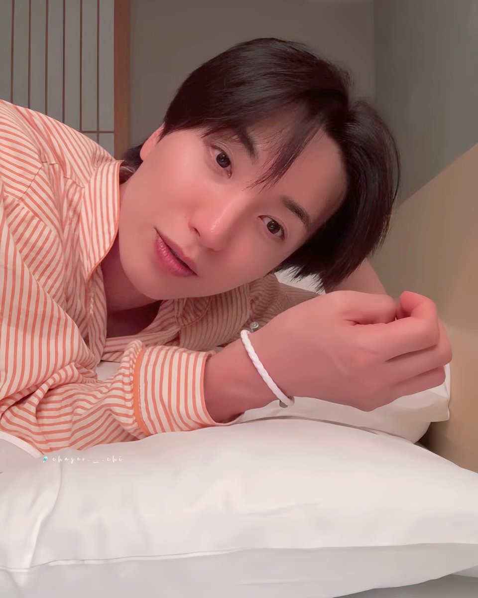 2025.12.19
특키유

#이특 #LEETEUK