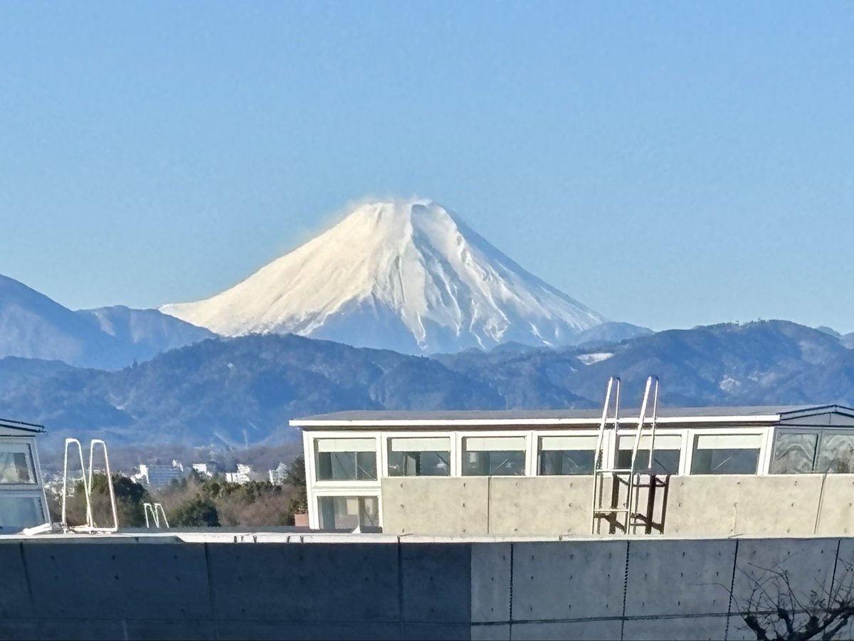 m28_emi's tweet photo. 2026年🐴１月３日(土) 晴☀️ https://t.co/EKkTukIlWG