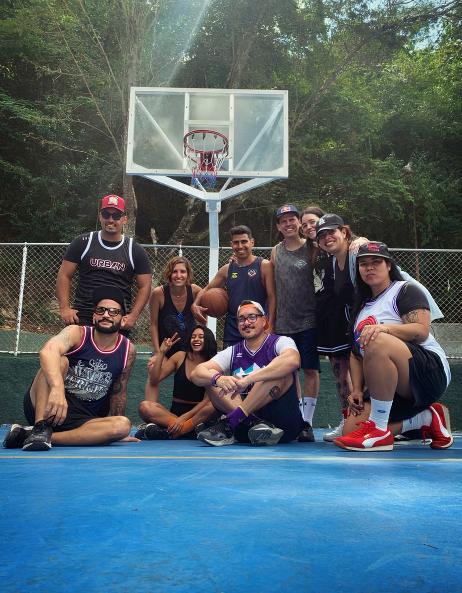 Basket para arrancar el 2026.

Felijañoooo.