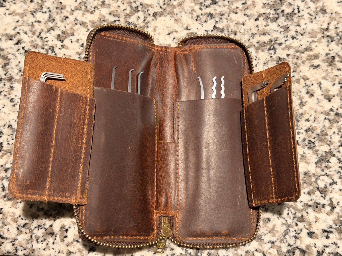 OptimusDoodle tweet media