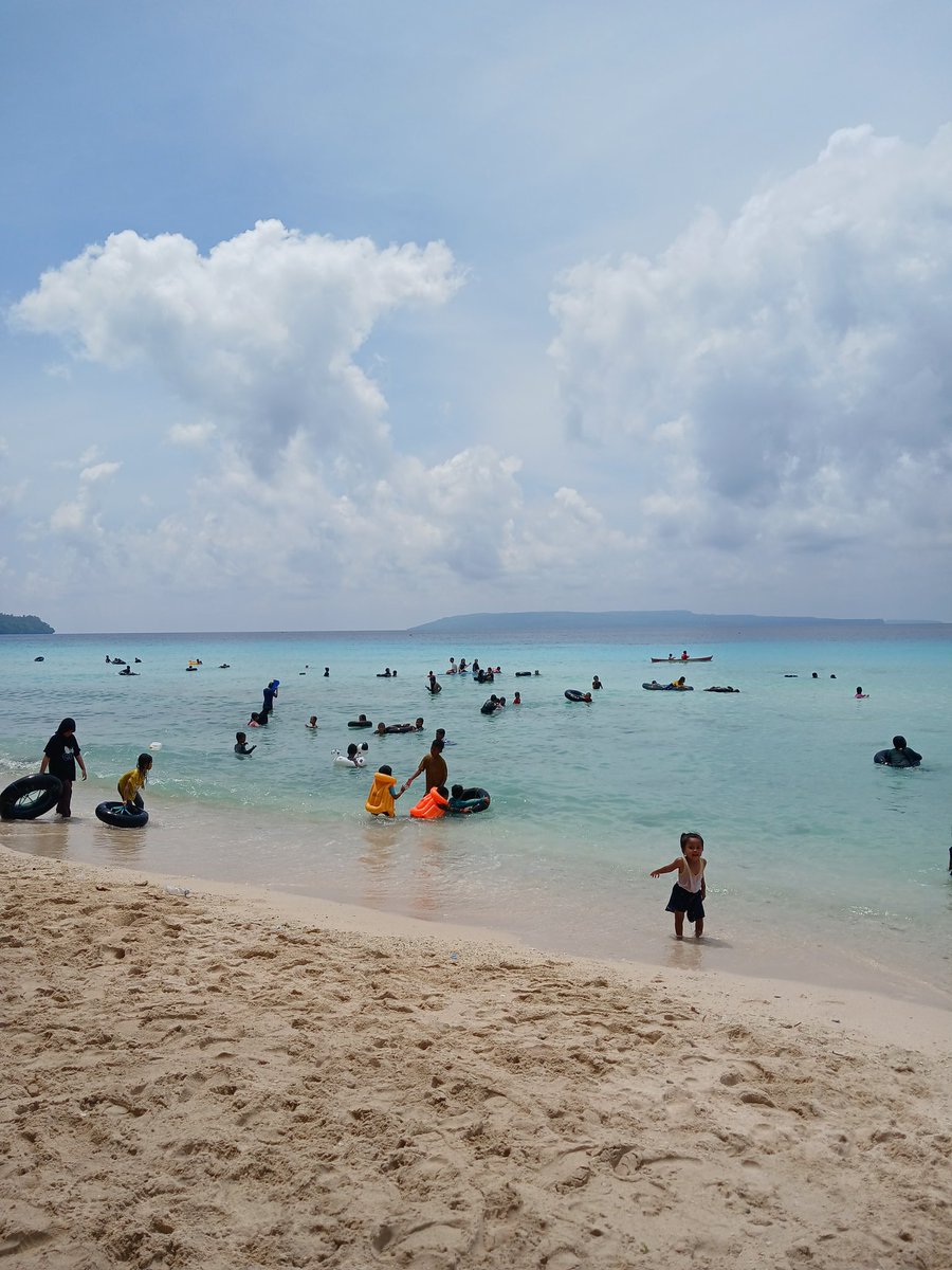 ayyiland's tweet image. sabtu pagi udah disini