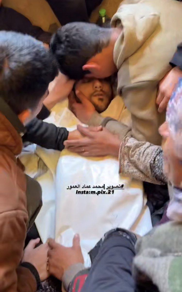 Dün öğleden sonra, işgal güçleri Han Yunus'ta iki ayrı terörist saldırıda iki Filistinliyi öldürdü:

Ahmed Naim
Feras Ebu Şanab