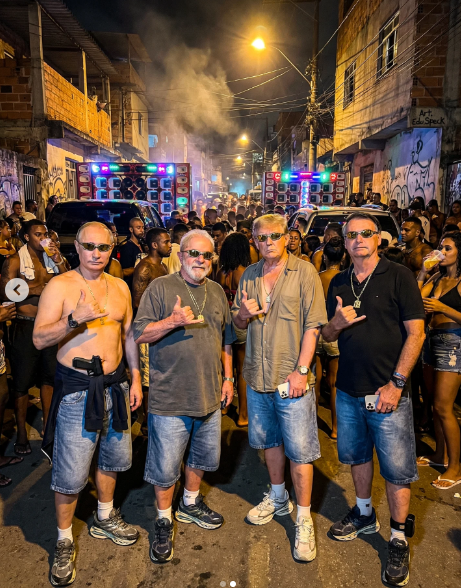 opintomarcand0's tweet image. E vocês brigando por causa de política