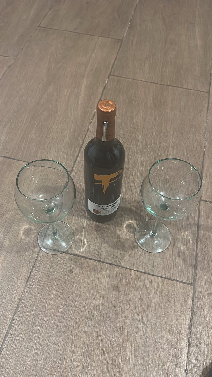 Bueno tocó solos ahorita
