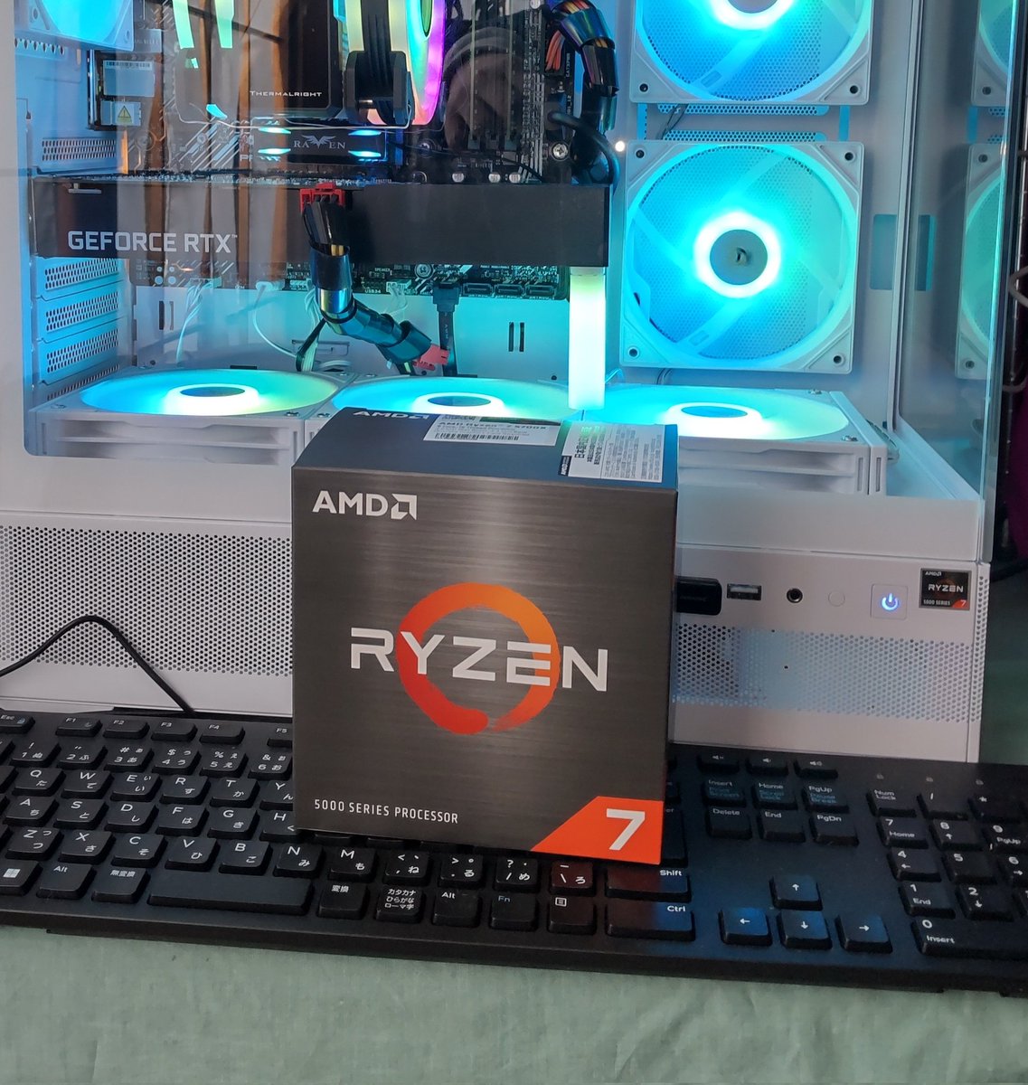 自作PC2号機のCPUに使ったAMD Ryzen7 5700X。 最初はスッポンでピン