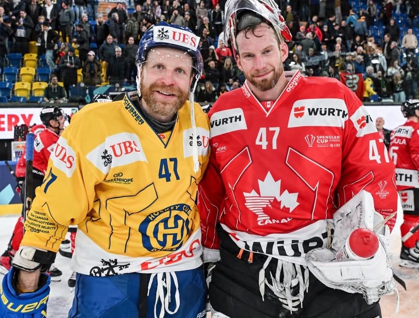 Leafslatest's tweet image. What a picture this is 💙🥹
Leo Komarov shared via IG a few days ago 

#LeafsForever