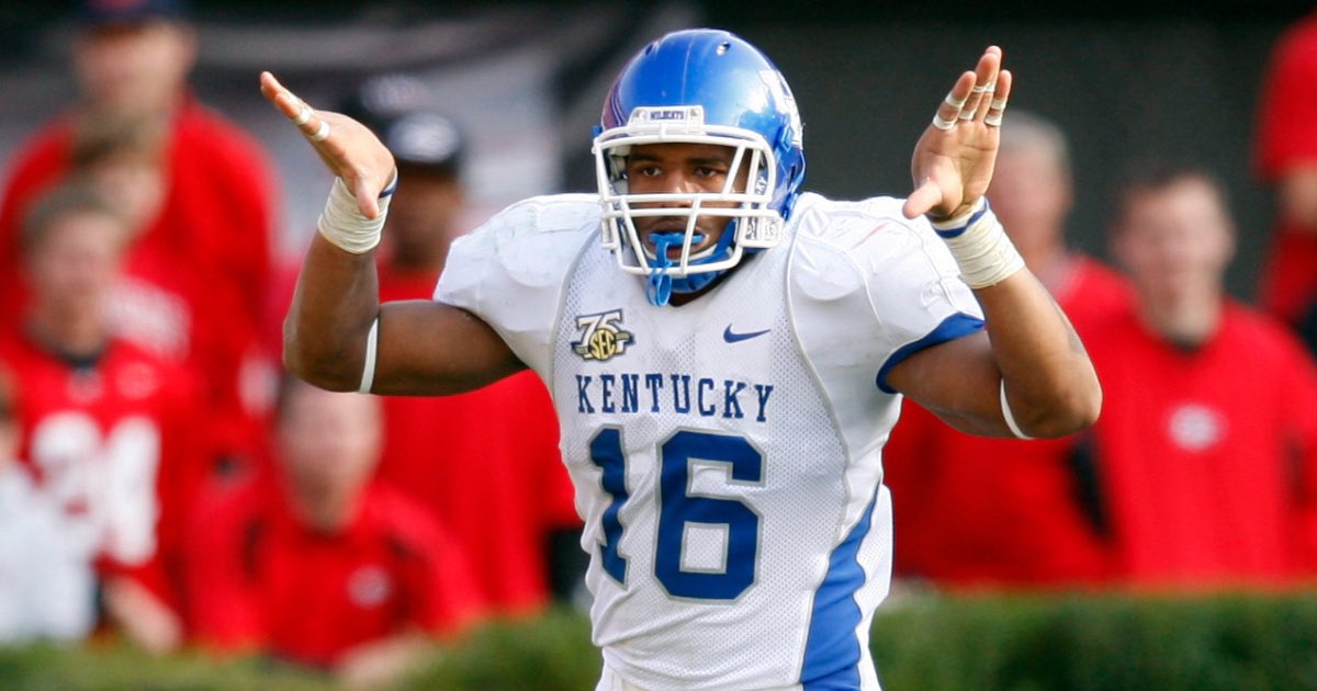 bigbluekodakk's tweet image. LB named Woodyard yeah sign me the fuck up man