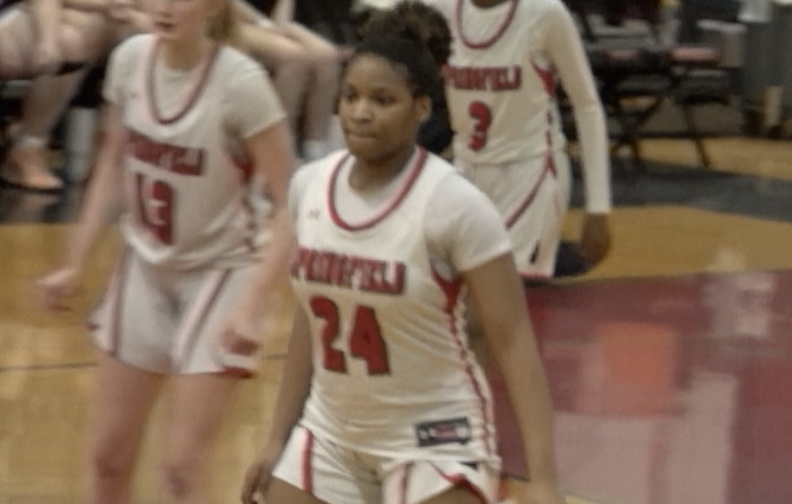Channel1450com's tweet photo. Springfield High Starts New Year with Win Over Taylorville:
https://t.co/yj0foF6LkM https://t.co/cKrifmjkme