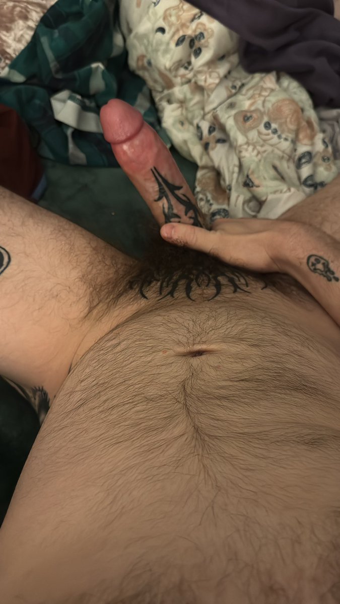 f0reskinwalker's tweet photo. should i make an only fans? https://t.co/lmaNeXi6pp