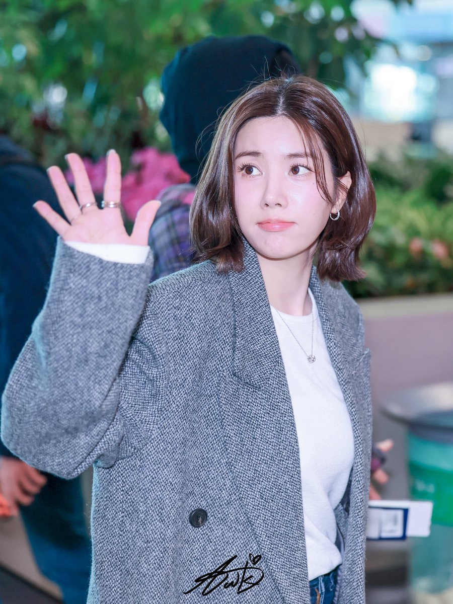 루비환 tweet media