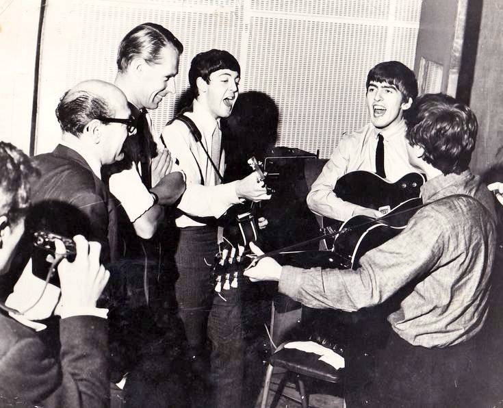carlosgvizcaino's tweet photo. #DickJames #GeorgeMartin #PaulMcCartney #GeorgeHarrison #JohnLennon #TheBeatles https://t.co/wNjnEt7tph