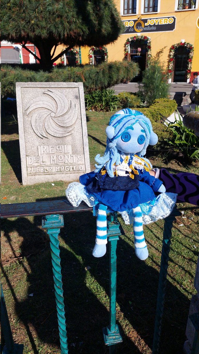 Alguien fue llevada a conocer las tierras de su bella escritora. Ame estar paseando por aquí y allá. 
#SoyFrankelda #Frankelda