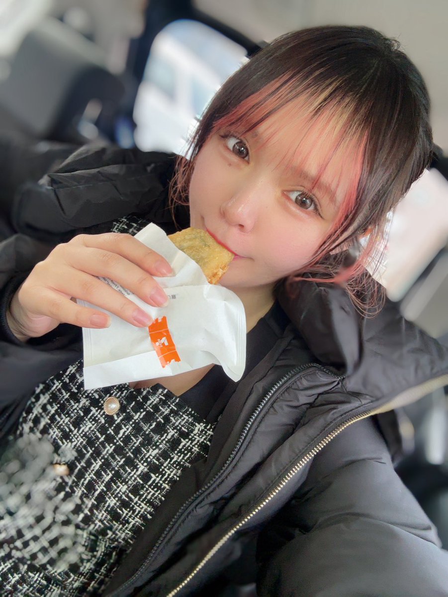 パチ嬢かな👗🖤 (@kanapachi_777) / Highlights / X