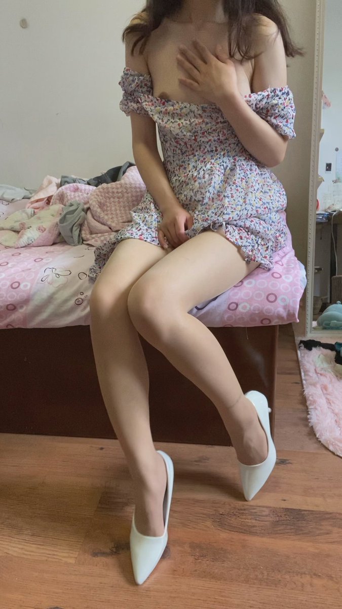 露一点点……但你们不许看……！！