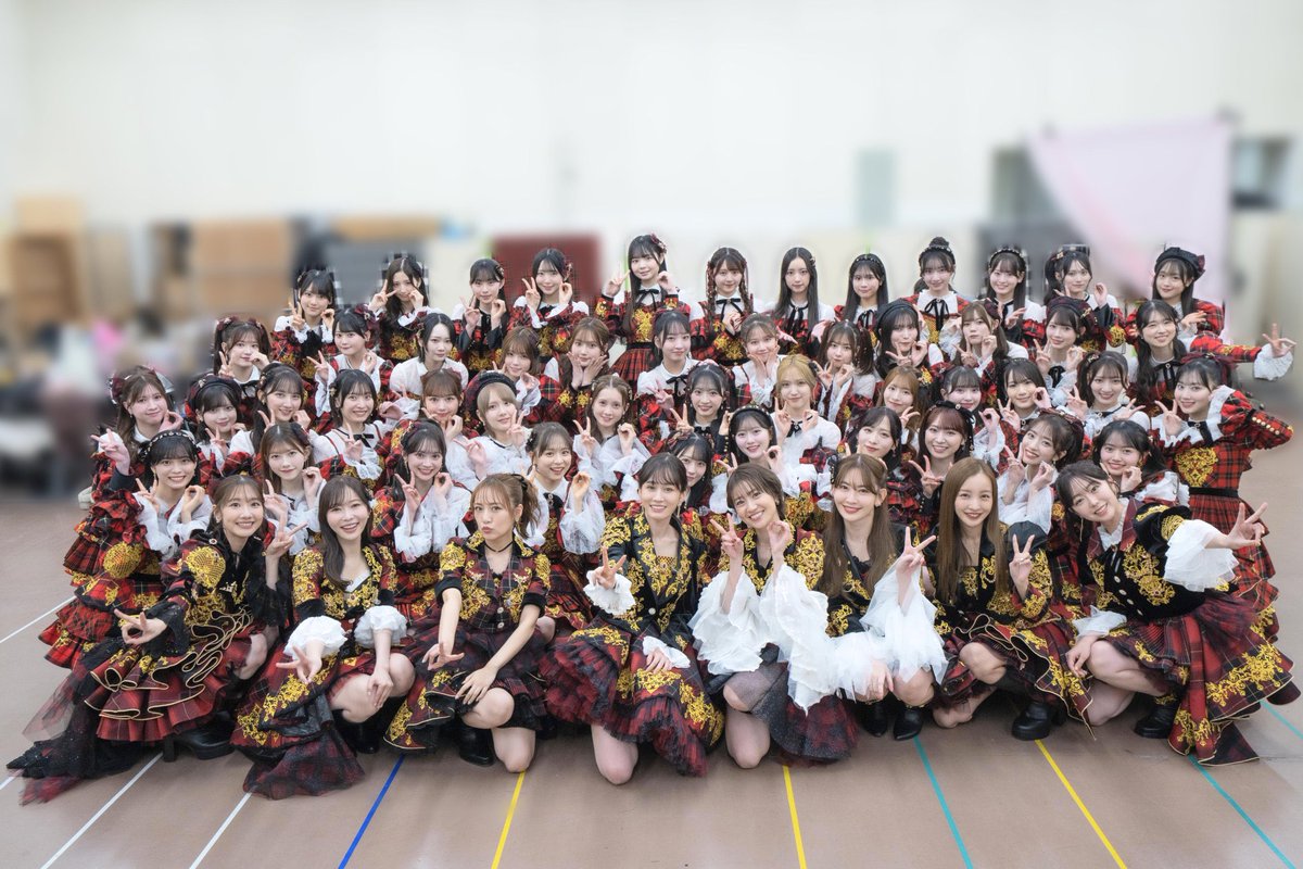 紅白歌合戦や色々なきっかけで、
AKB48を気になってくださった方❕💓

4/3-5
代々木競技場第一体育館にて開催される
「AKB48春コンサート」
チケット先行販売中です🌸
🔗akb48.zaiko.io

そして！
握手会&amp;オンラインお話し会も
ぜひ会いに来てね🤝🏻
🔗official-cd.akb48.co.jp/akb48-67th/

#行くぞAKB2026