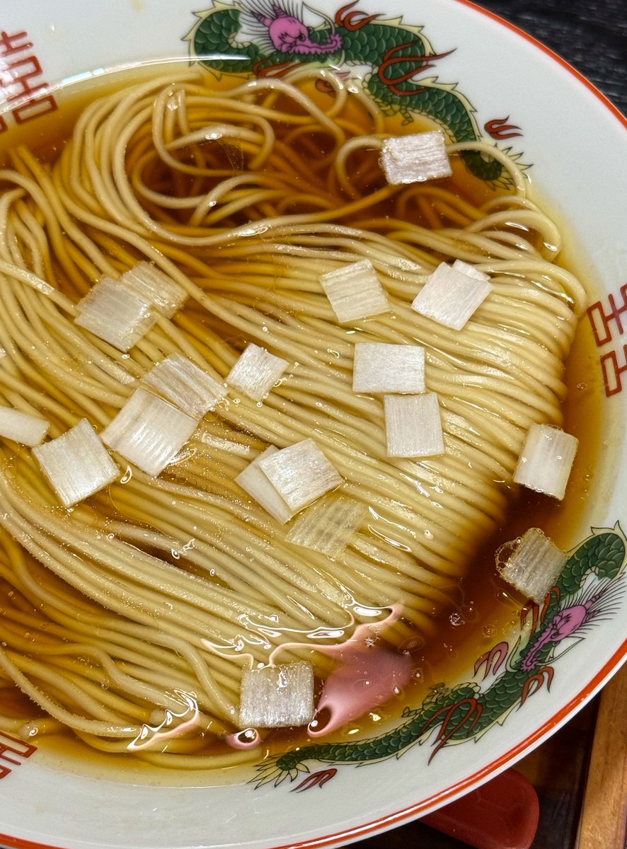 oAqg1hETjl7MLXT's tweet photo. 2025 12/27
栃木県宇都宮市
麺栞 みかさ
地鶏生揚醤油 専用トッピング

鈴木君に連れて行ってもらい
『みかさ』さんへ🚕✔️

超常連の方🚐におすすめしていただいたメニューを😋
旨すぎてニヤけてしまいました😆
格安すぎるトッピングも最高‼️
超絶旨い‼️
🗿🗿🫶🍜‼️ https://t.co/wSs9zdAqTx