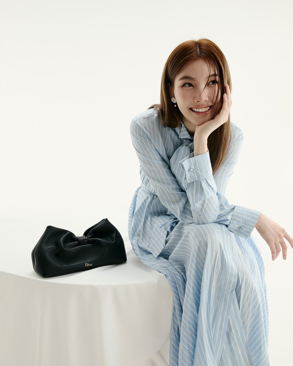 คำนี้ไม่เกินจริง!! 

~ เค้าทั้งคู่เหมาะสมกันมาก 🩵

#DiorSS26 
#หลิงออม 
#LingOrm