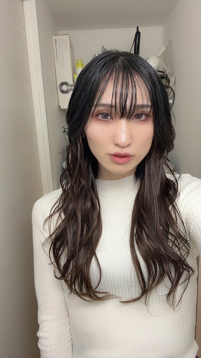 ryokoando's tweet image. あけおめ！
髪巻いたよ！