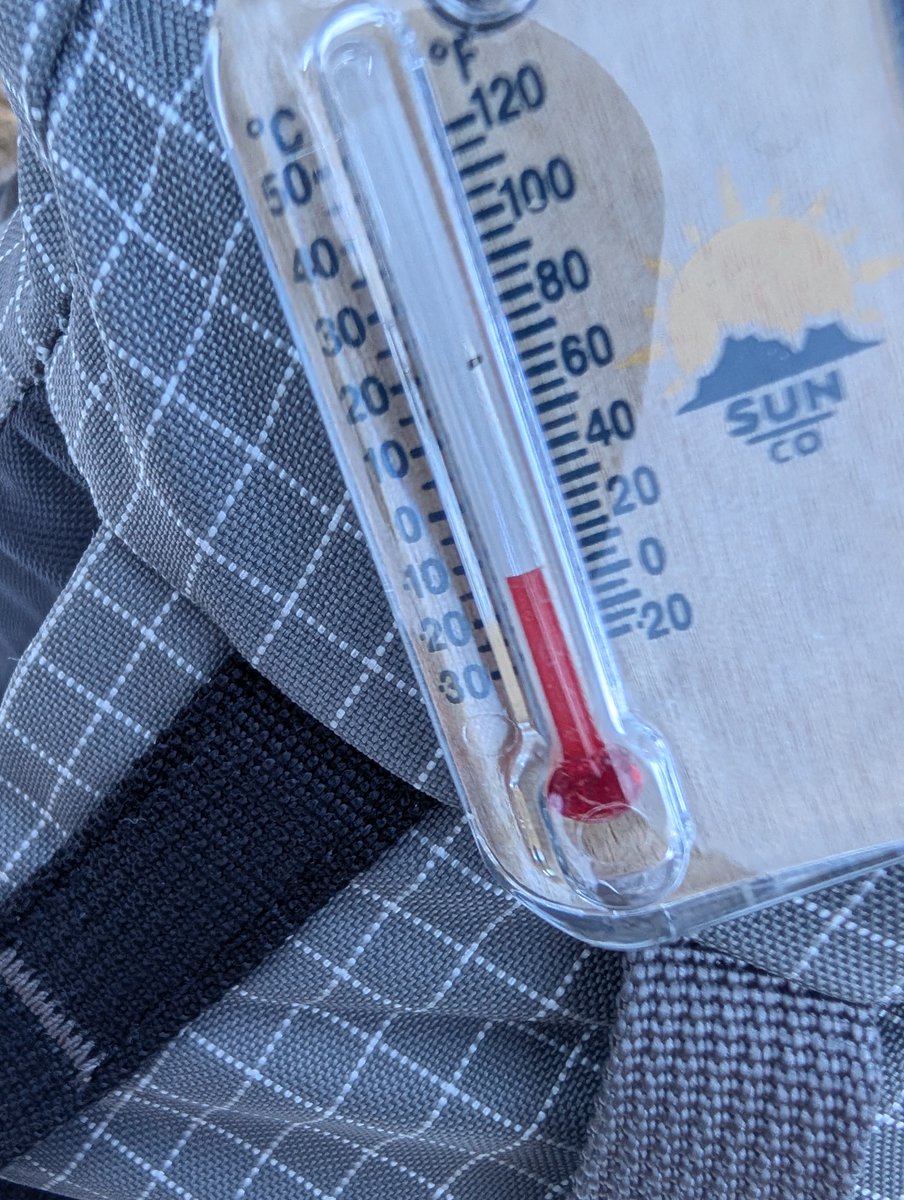 いいよん@C107(水)東7-D14b (@kinmugi1127) / Posts / X