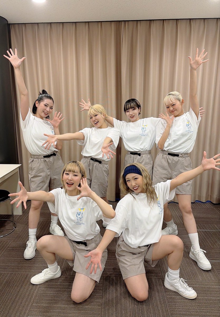 nishida_project's tweet photo. ウルフルズ ライブ2025
せやなせやせや大晦日!! 

満員御礼の大阪フェスティバルホール！めちゃ盛り上がってましたーーー！パワフルなダンサー達！ありがとうございました♪

ダンス監修 ステージング：市野摩夕子
振付：西田一生
https://t.co/deYxn1sDSy

#振付
#ダンサー https://t.co/kptO4dQJTf