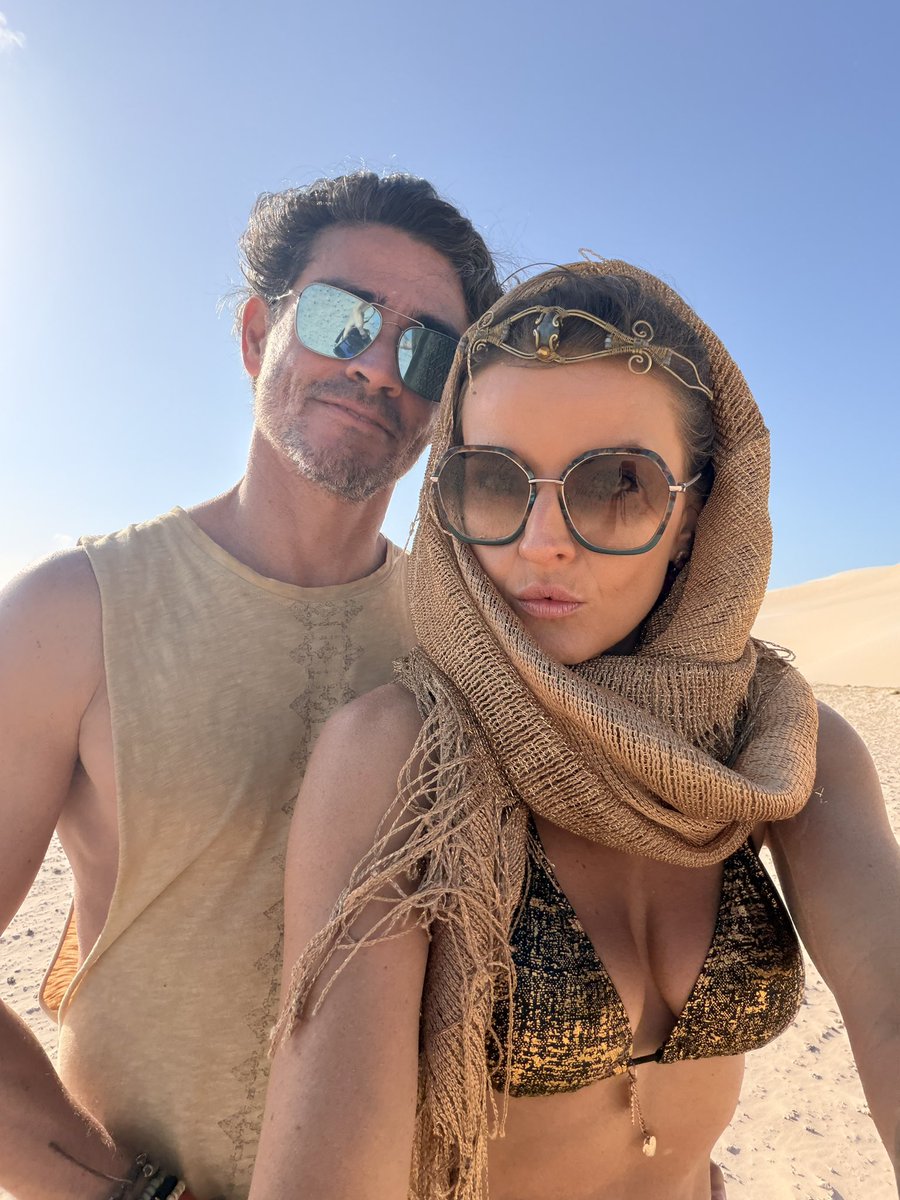 Gloria Álvarez tweet media