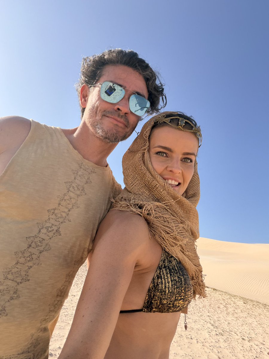 Gloria Álvarez tweet media