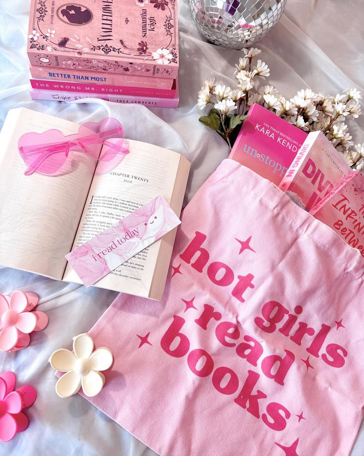 mari 🪩 kiss all the time tweet media