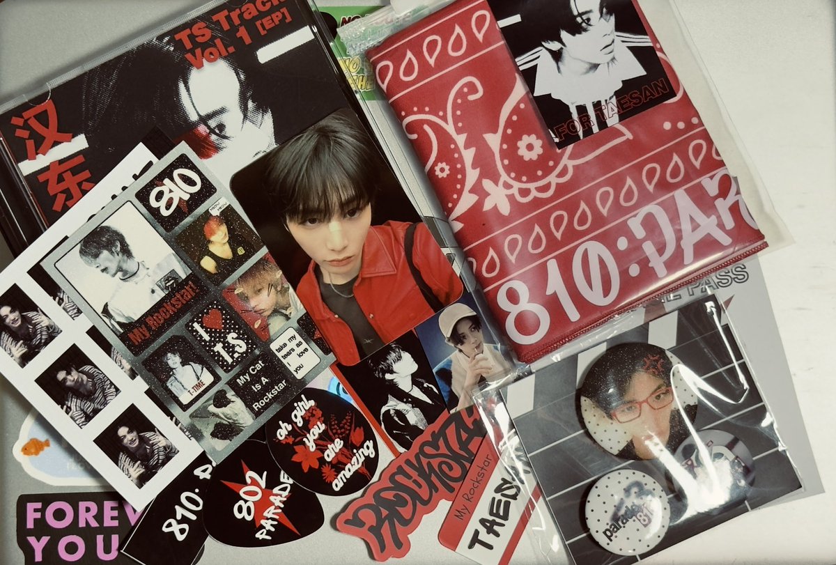 04kives's tweet photo. — not today's mail ‧₊ᵎᵎ📍🎸🤟🏻⋅°✮ https://t.co/jx68Z9xOEM