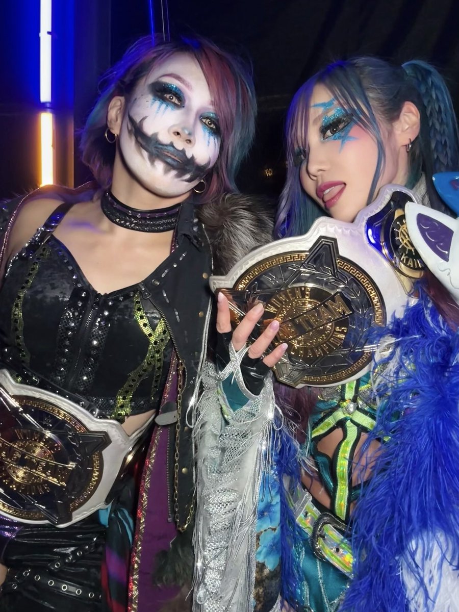KAIRI_official's tweet image. Happy new year😜🖤🖤

#SmackDown
#HappyNewYear2026