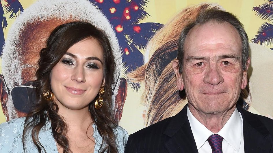cmdgh0st's tweet photo. Our thoughts are with Tommy Lee Jones, whose daughter Victoria has tragically passed away at 34. She appeared in Men in Black II and One Tree Hill. https://t.co/YVMtvcBCws https://t.co/eQtVRvXgij