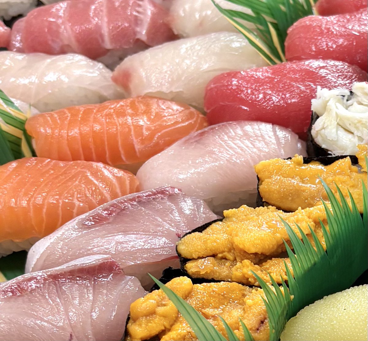 ayanouzawa's tweet image. うおおおおお😭いただき鱒✨🍀🍣🍣🍣