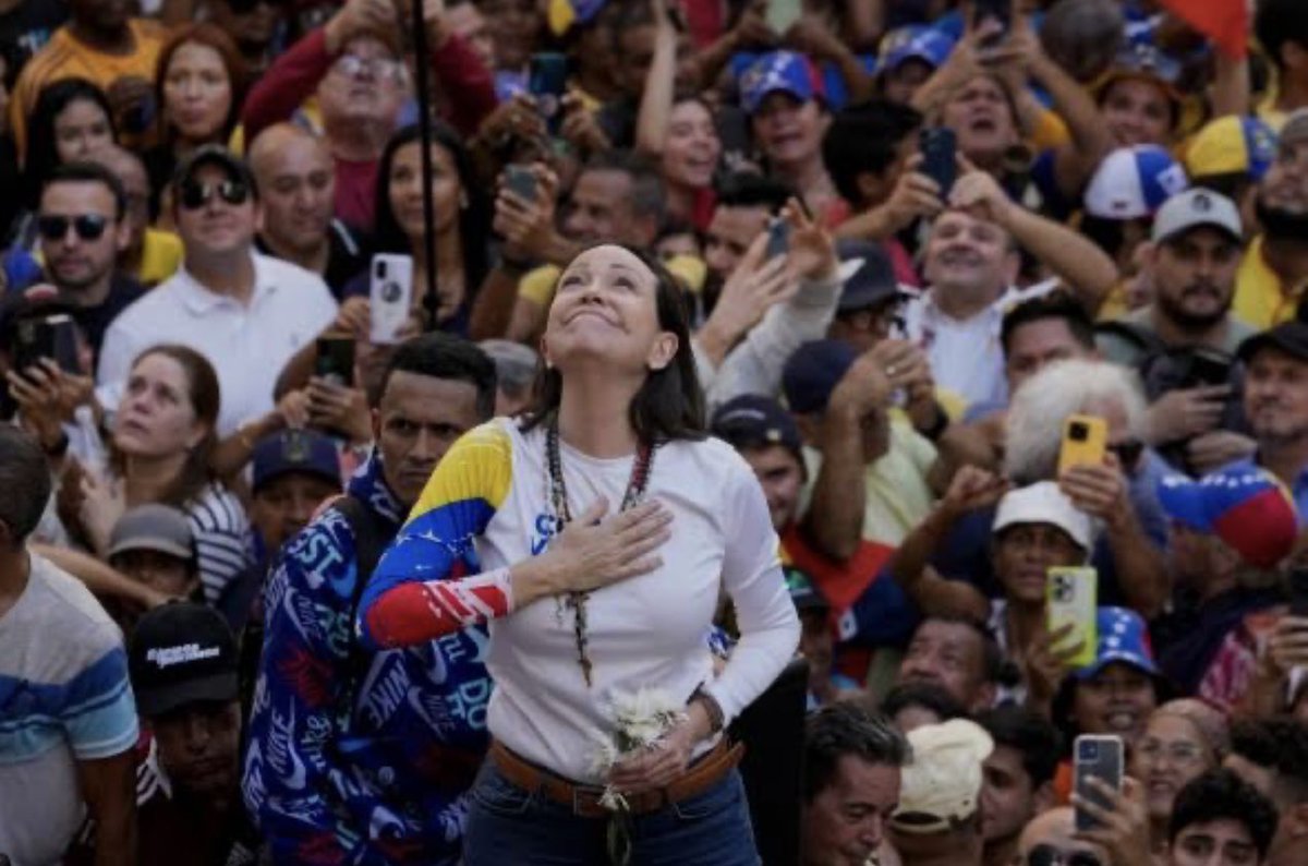 María Corina Machado, la mujer que resistió y guió a su pueblo amado. 

Venezuela Libre