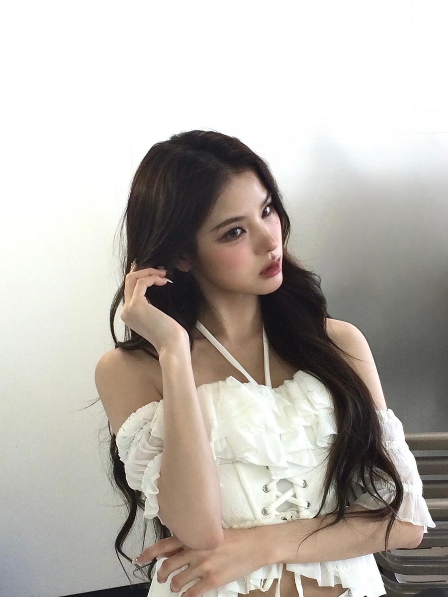 TOMIOKA MAI GLOBAL tweet media