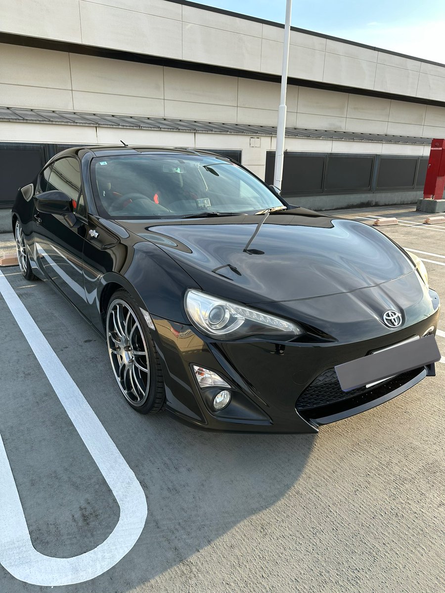 R9cing's tweet image. 【車売ります】
埼玉からです
2012年登録　zn6 AT グレードはGT
16万キロ
車検R9.4月まで残ってます
希望は50万です！
現車確認歓迎です！