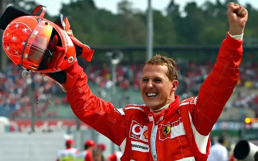 🎂 Bon anniversaire Michael Schumacher ! 🇩🇪

57 ans aujourd'hui pour le septuple champion du monde allemand, véritable LÉGENDE de la F1 👑

On pense à toi Michael dans ton combat permanent au quotidien depuis maintenant 12 ans... ❤️

#F1 #KeepFightingMichael