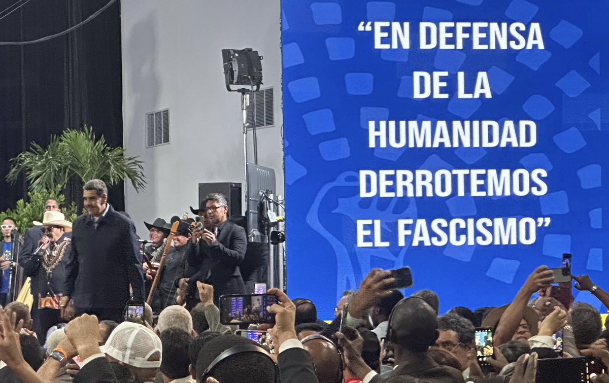 El fascismo de Trump, a las puertas.

Donde no llega el algoritmo, llegan los misiles de EE.UU.

No es momento de disputas puristas en la izquierda

Los defensores de la democracia y de la soberanía de los pueblos hemos de frenar a quienes nos quieren esclavos ¡No nos doblegarán!